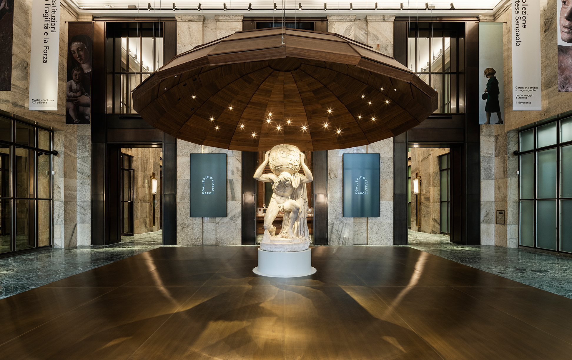 Per Gallerie d'Italia a Napoli AMDL Circle si è occupata del progetto di restauro e conversione della storica del Banco di Napoli in un contenitore espositivo destinato a ospitare le opere d’arte del Novecento.